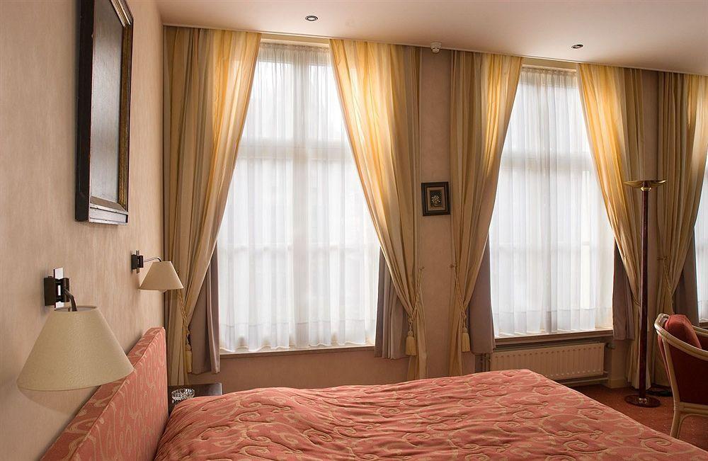 Hotel Duc De Bourgogne 3*