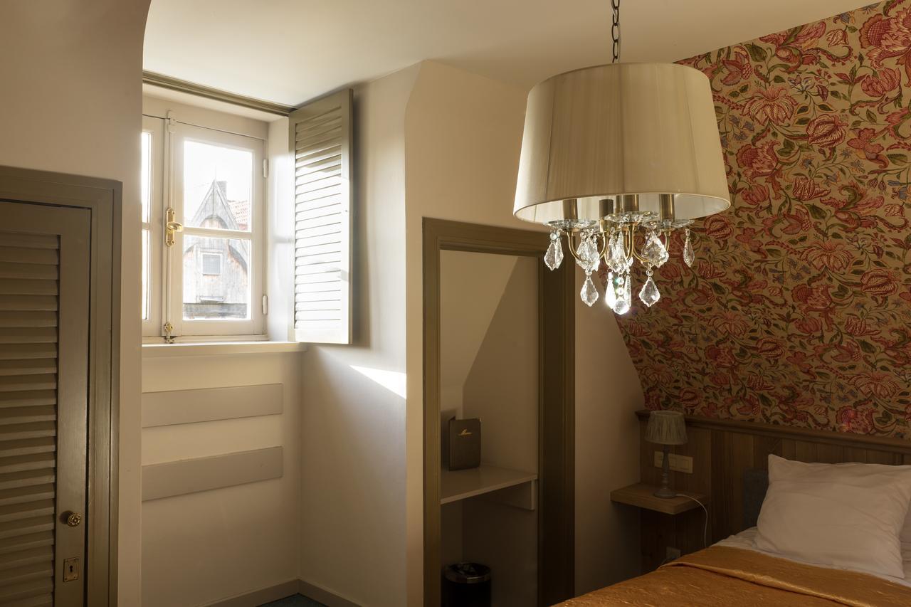 Duc De Bourgogne Hotel 3*