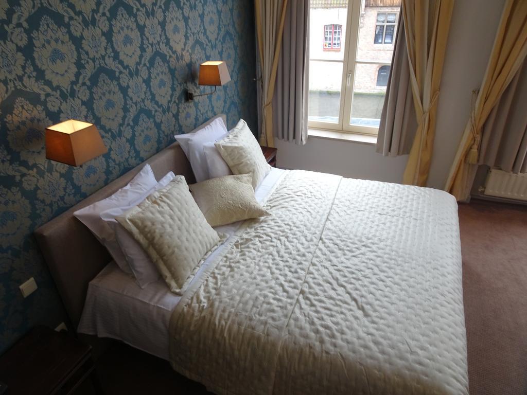 Duc De Bourgogne Hotel 3*