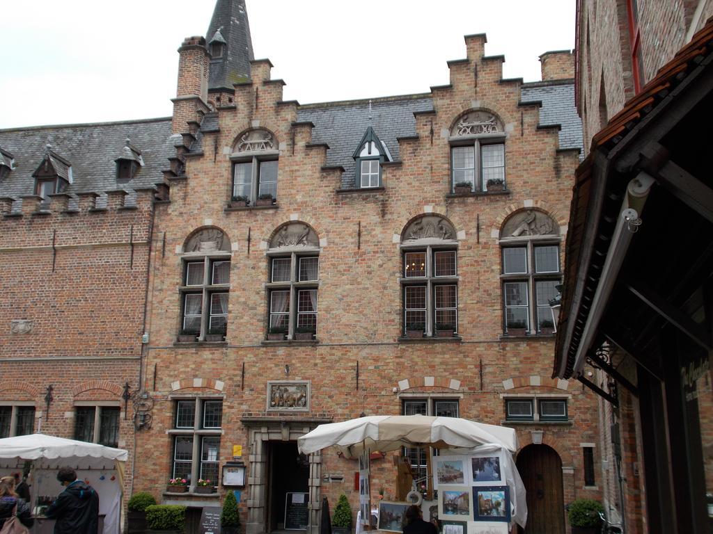 Duc De Bourgogne Hotel